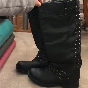 Black boots